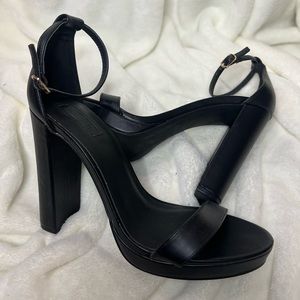 Forever 21 heels / size 8.5 / black
